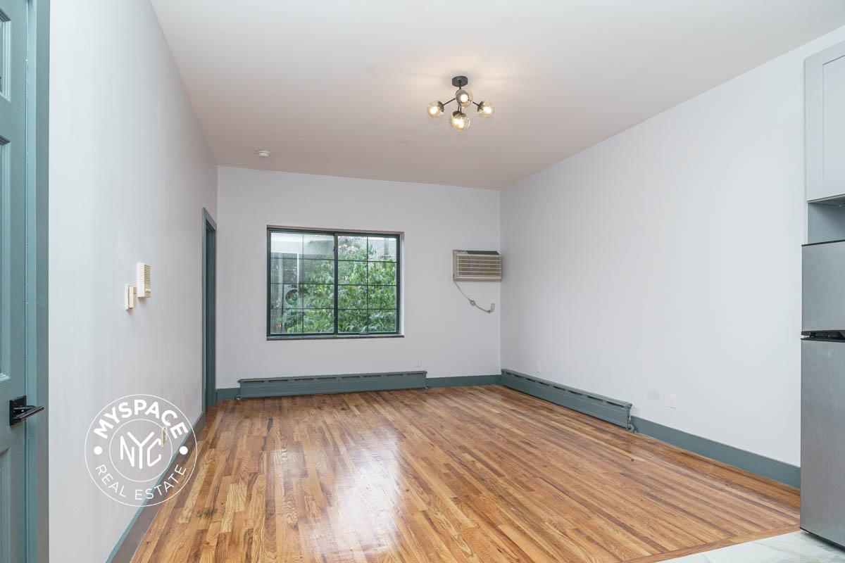 52 Monitor Street, Williamsburg, Brooklyn, NY, 11222 Unit 1F