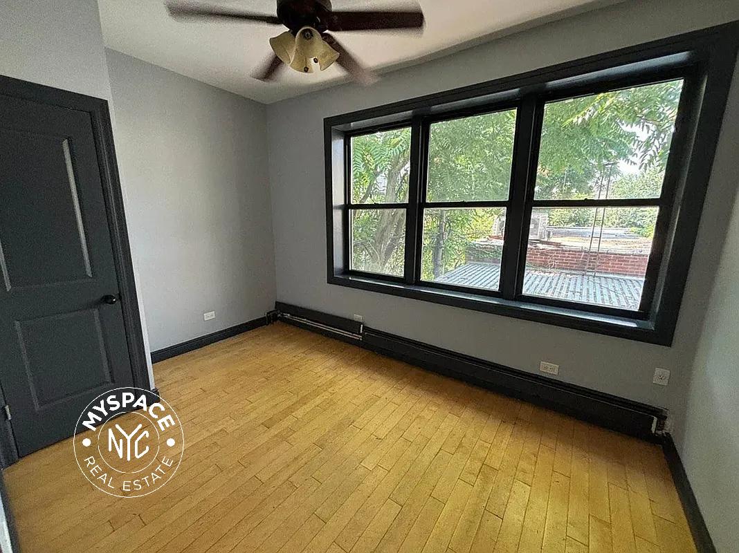 750 Onderdonk Avenue, Flushing, NY, United States Unit 2B photo 2