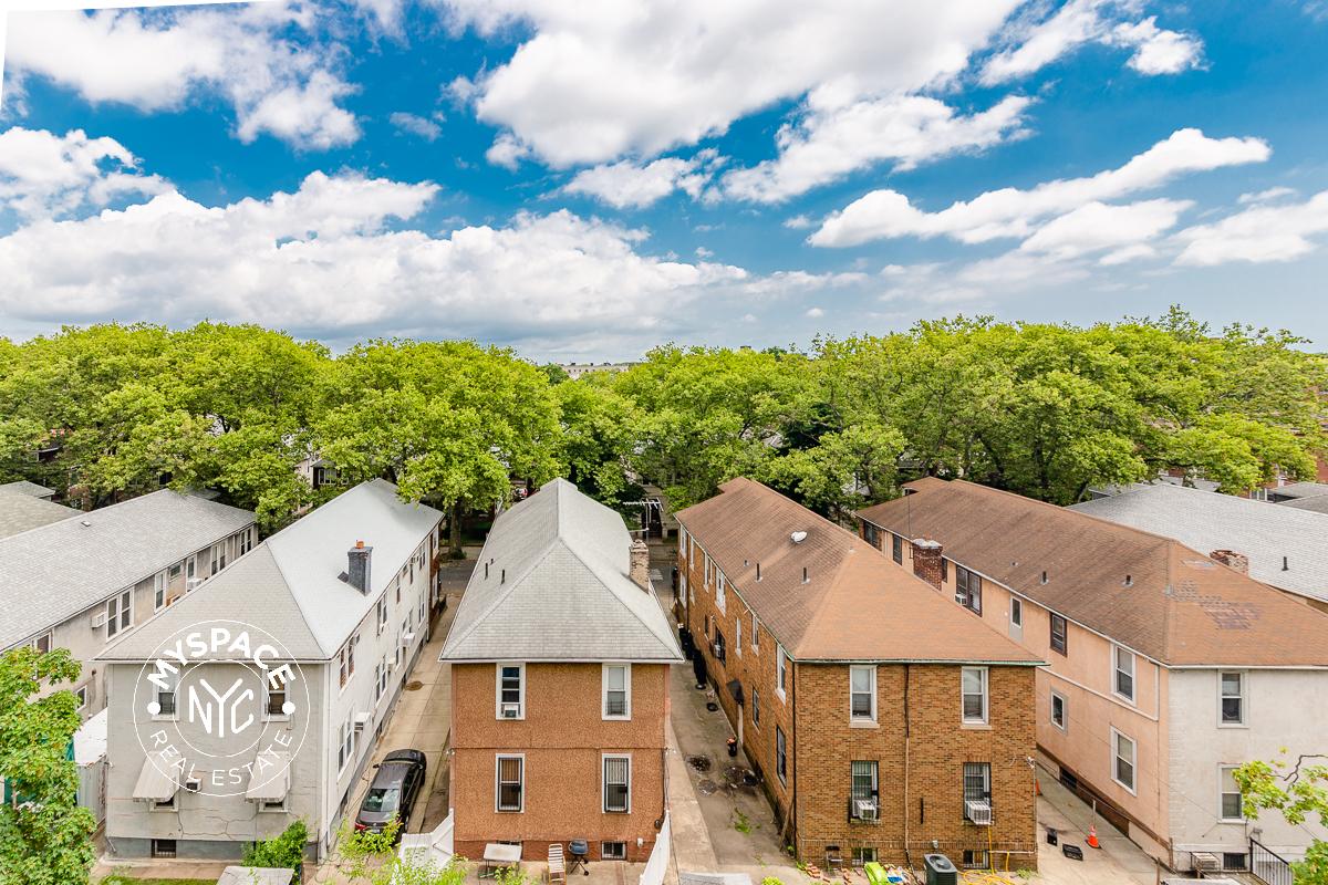 581 Ocean Pkwy, Brooklyn, NY 11218, USA Unit 6B photo 2