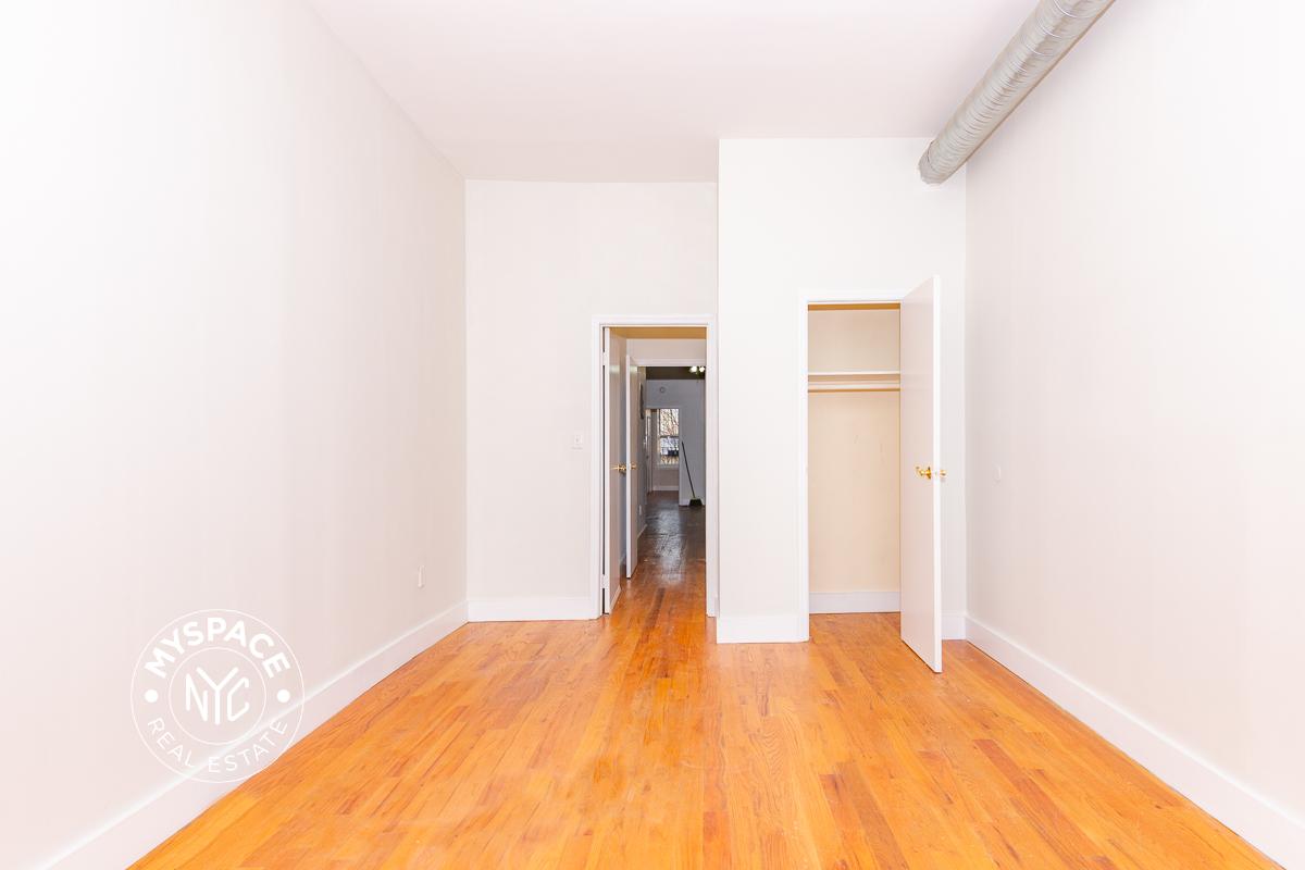 828 Halsey St, Brooklyn, NY 11233, USA Unit 3A photo 4