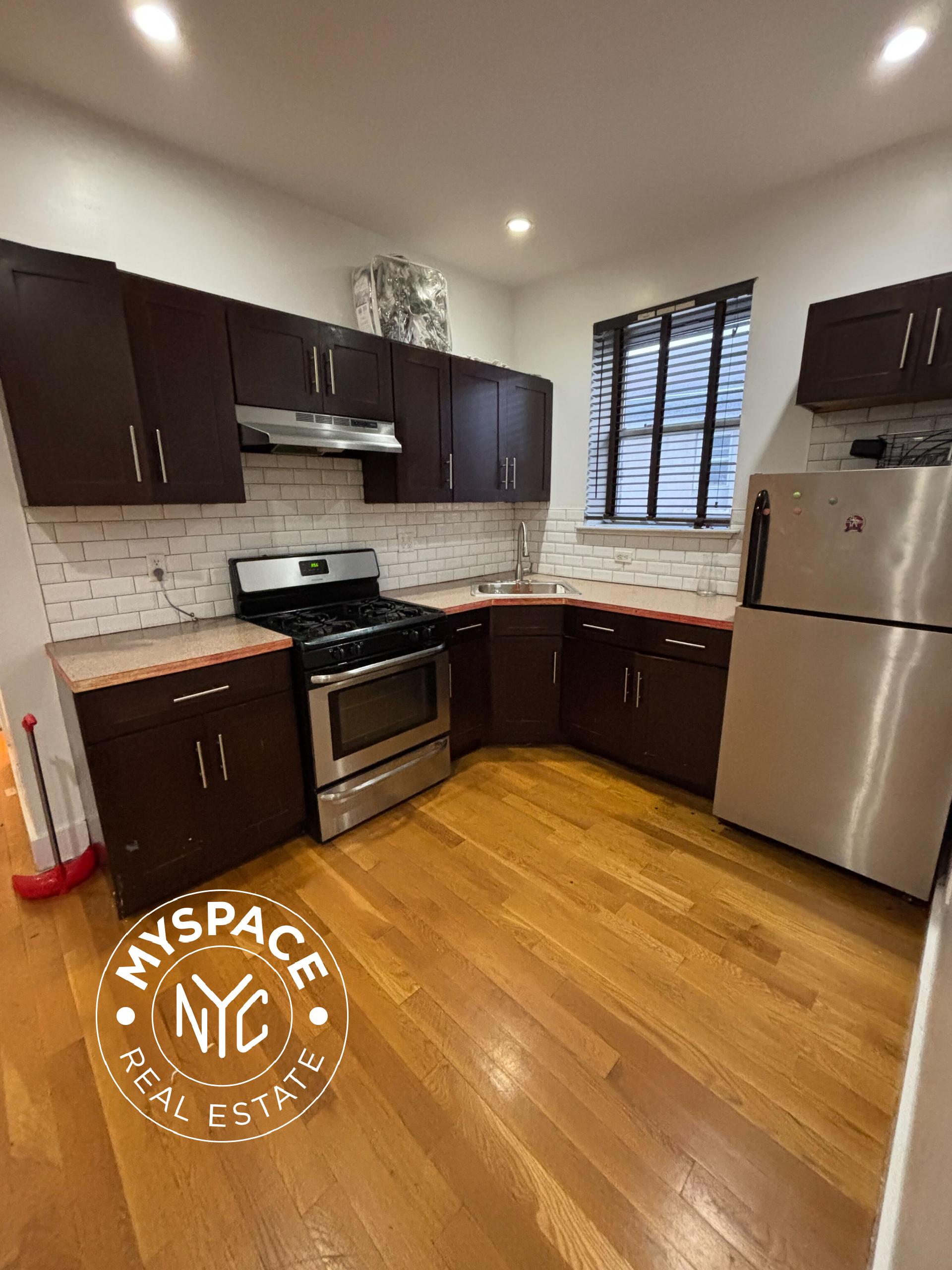 355 East 48th Street, Brooklyn, NY, United States Unit 2F