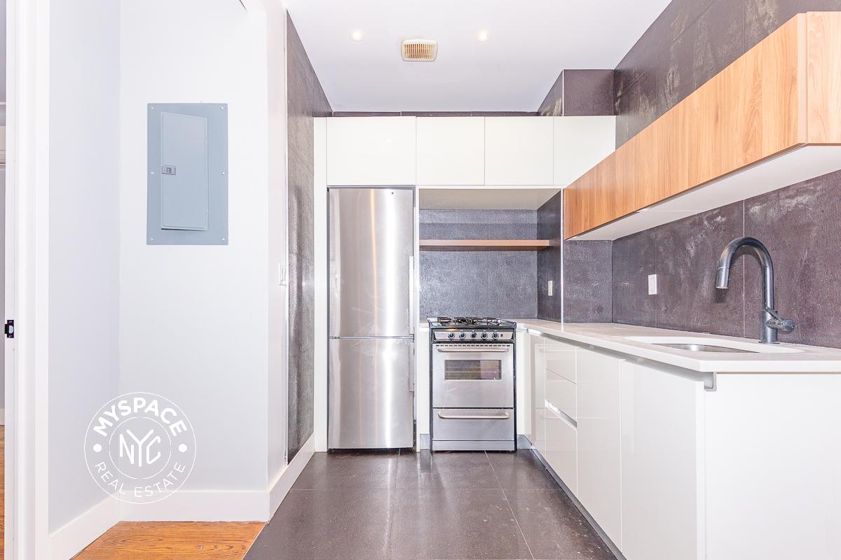 62 East 21st Street, Brooklyn, NY, USA Unit 1D