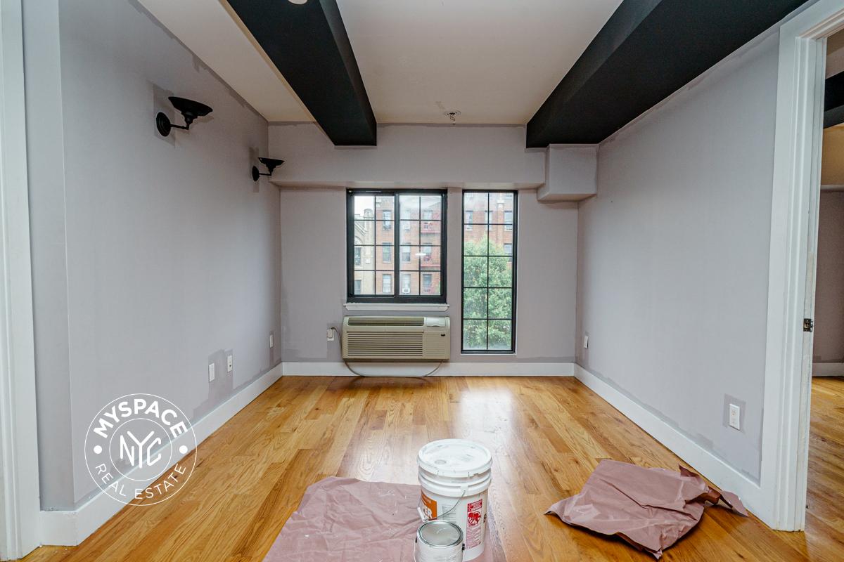 186 Lenox Rd Unit 2B photo 3