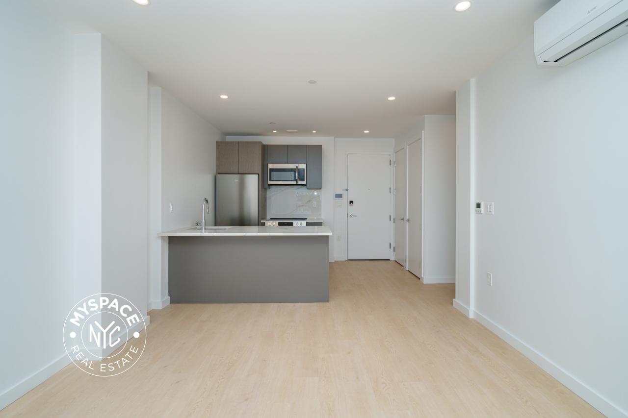 1499 Bedford Avenue Unit 8I photo 2