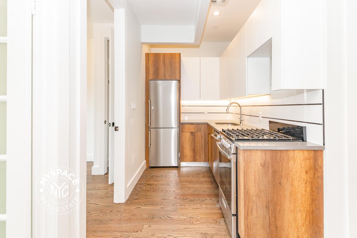 799 Ocean Avenue Unit 3A photo 2