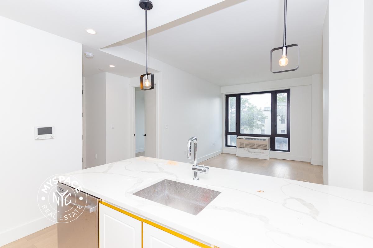 635 4th Ave Unit 1106 photo 5