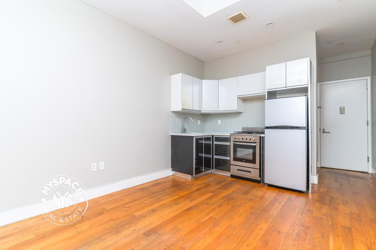 1100 DeKalb Ave, Bedford Stuyvesant, Brooklyn, NY, 11221 Unit 2R