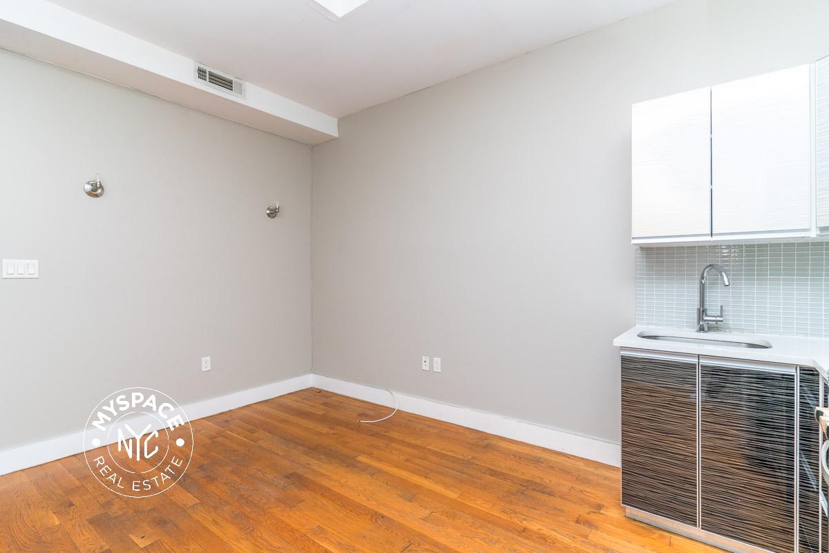 1100 DeKalb Ave, Bedford Stuyvesant, Brooklyn, NY, 11221 Unit 2R photo 2