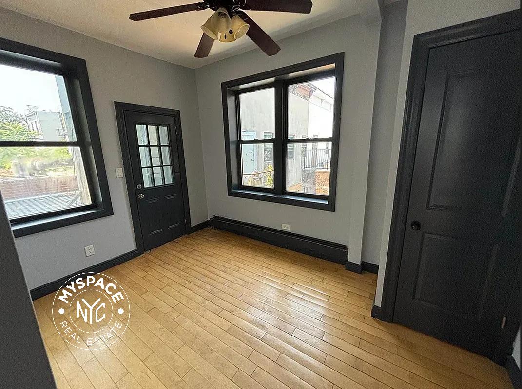 750 Onderdonk Avenue, Flushing, NY, United States Unit 2B photo 4