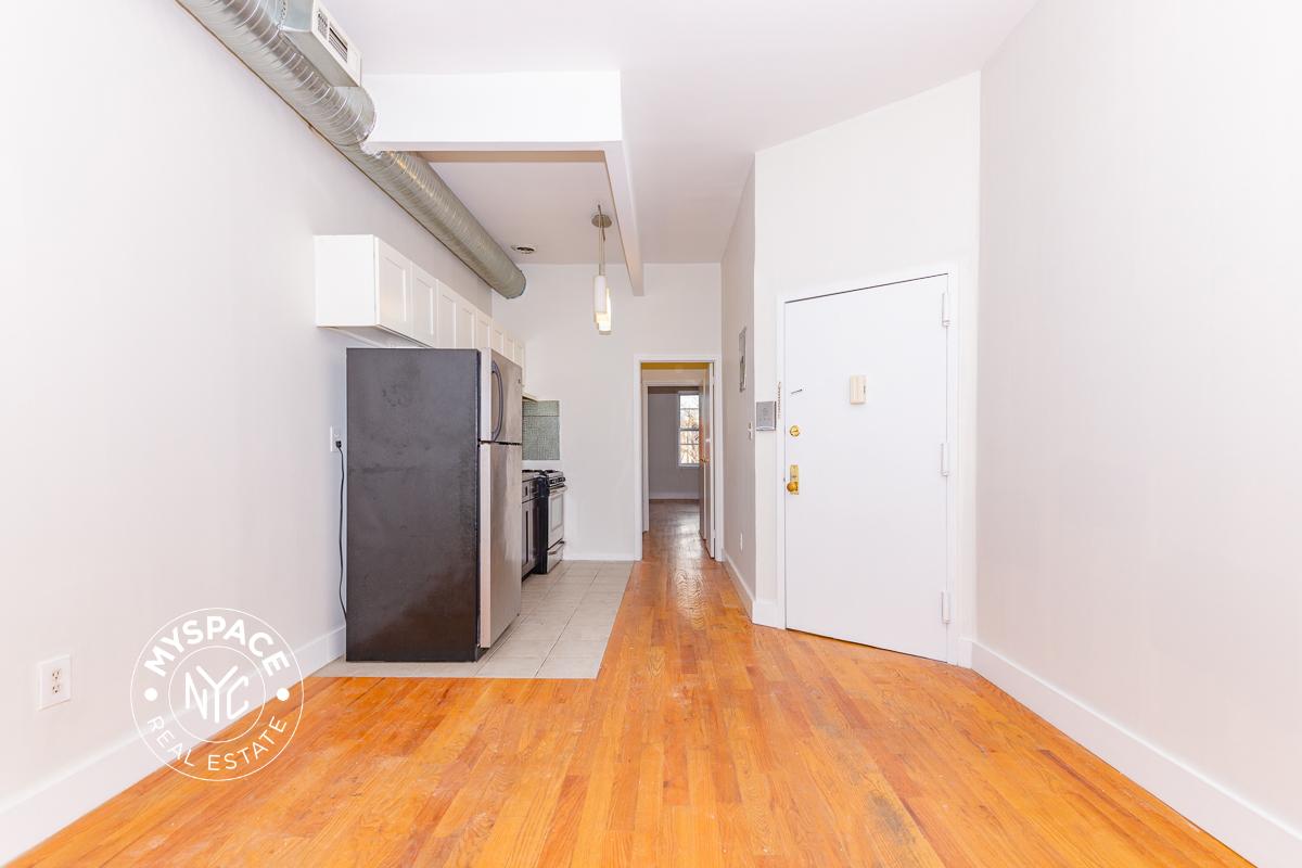 828 Halsey St, Brooklyn, NY 11233, USA Unit 3A photo 3