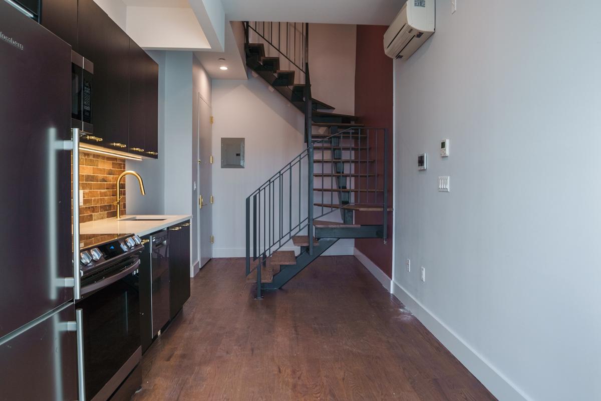 97 Varet St Unit 3B photo 5