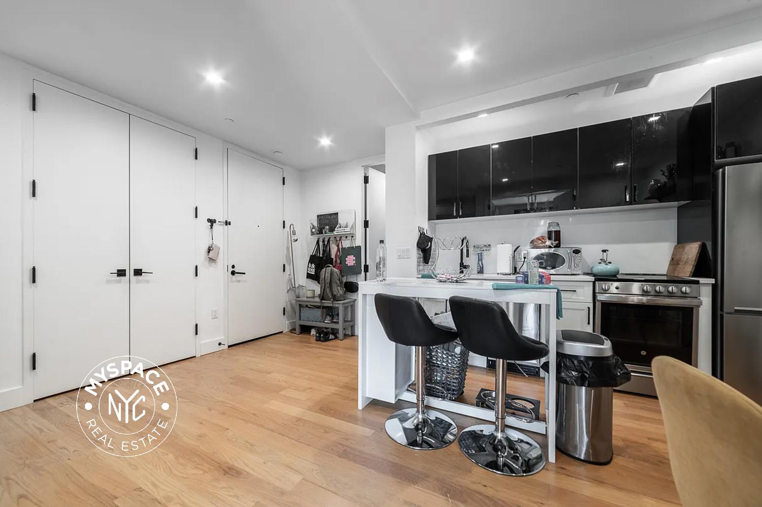 19 E 31st St Brooklyn, New York 11226 Unit 4B photo 2